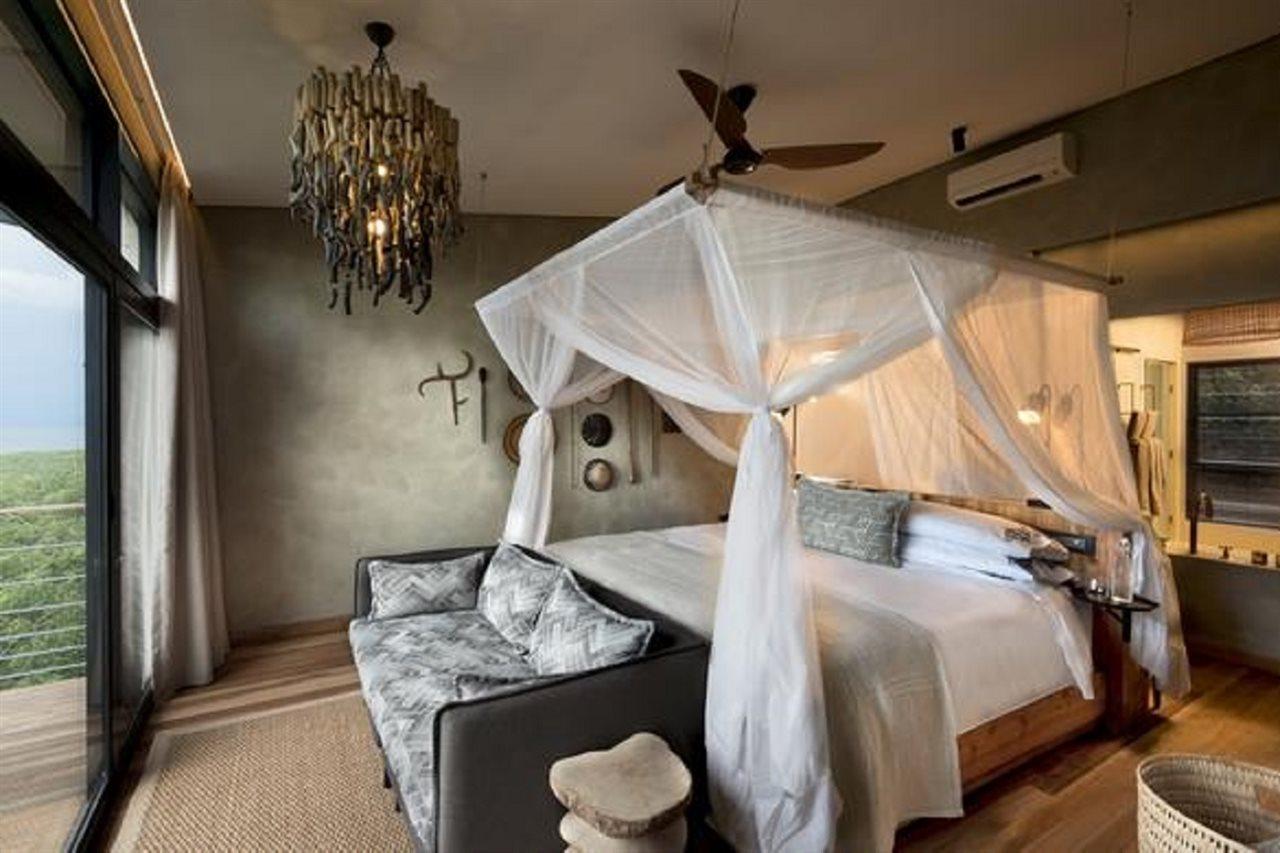 Bumi Hills Safari Lodge Eksteriør bilde